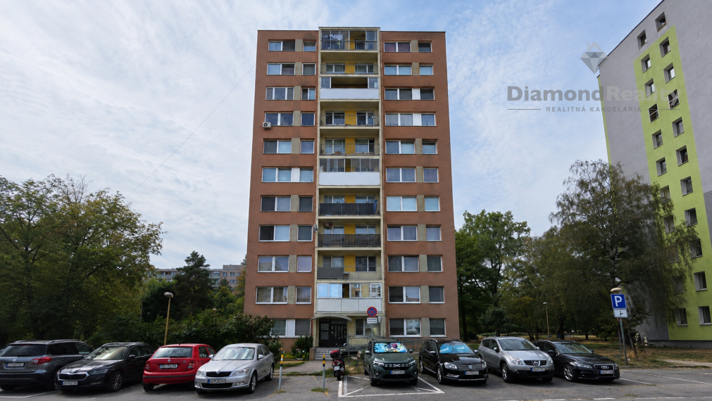 NA PREDAJ 3 IZBOVÝ BYT PRAŽSKÉHO TYPU S LOGGIOU - NEŠPOROVA ULICA, KOŠICE - ZÁPAD
