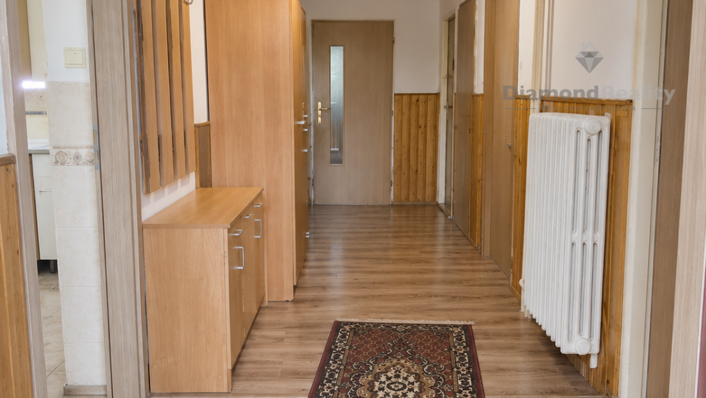 EXKLUZÍVNE-Na predaj 5-izbový rodinný dom s pozemkom Poničanova ulica, Košice – Barca