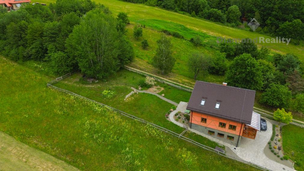 Na predaj výnimočná rezidencia pod lesom v malebnom mestečku Snina.