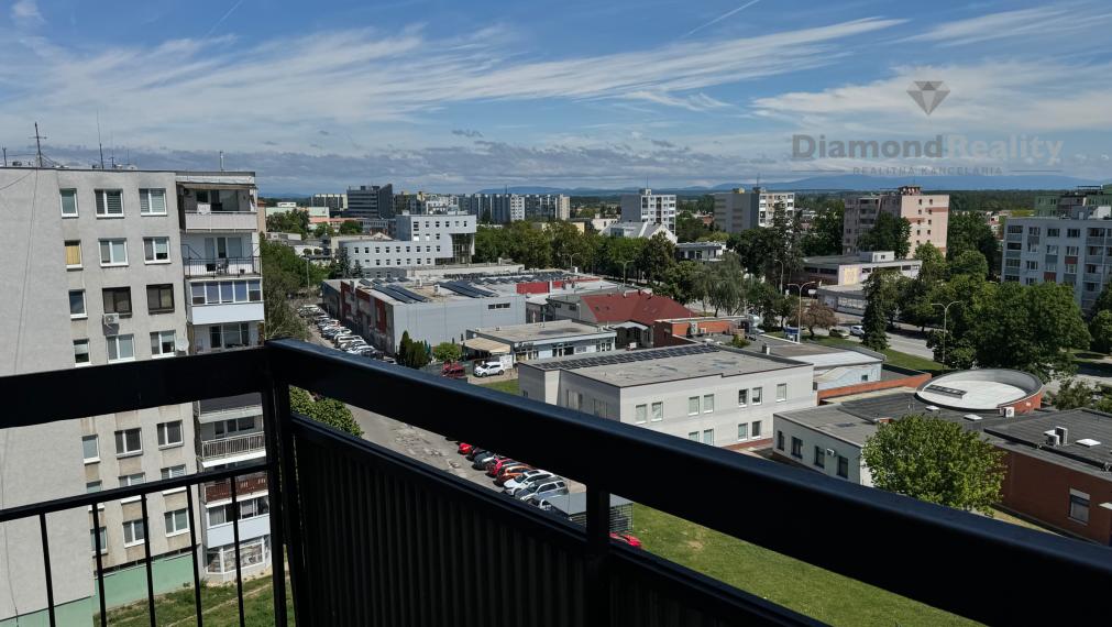 Na predaj 3 izbový byt s BALKÓNOM, Berehovská ulica, Trebišov