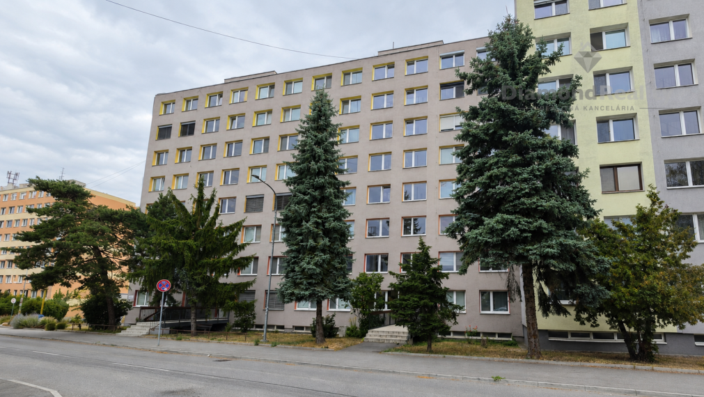 Na predaj 3 izbovy PRAŽSKÝ byt - Lomonosovova ulica, Košice - Juh