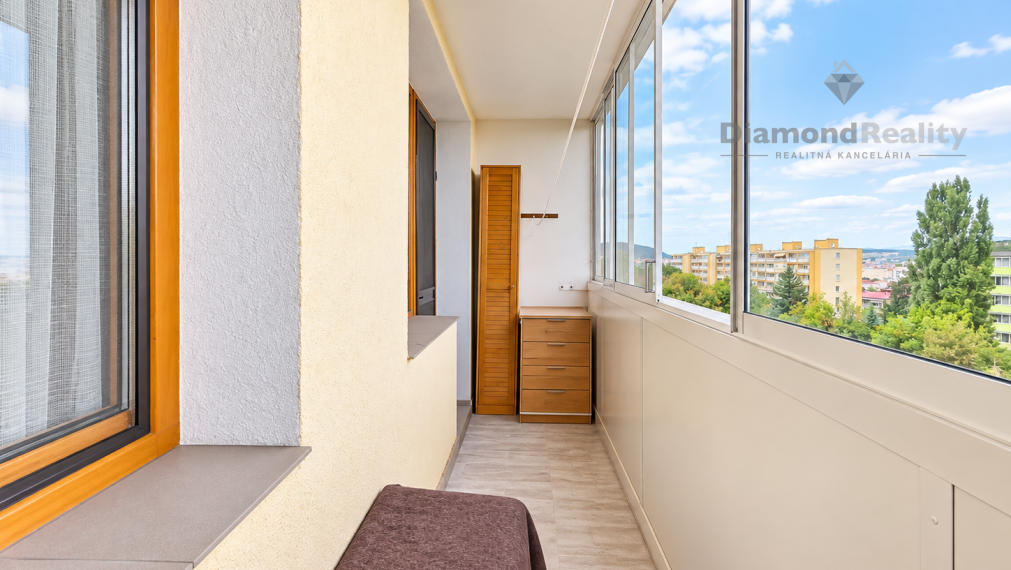 Na predaj PRAŽSKÝ 3 izbový byt s lodžiou - Lomonosovova ulica, Košice - Juh