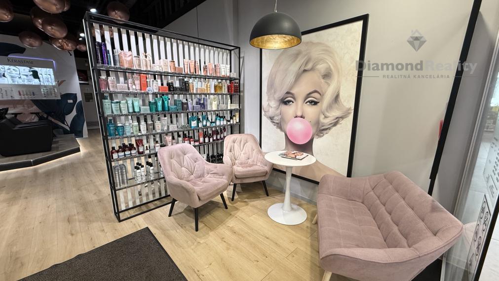 ODSTÚPENIE ZABEHNUTÉHO HAIR & BEAUTY ŠTÚDIA V CENTRE KOŠÍC