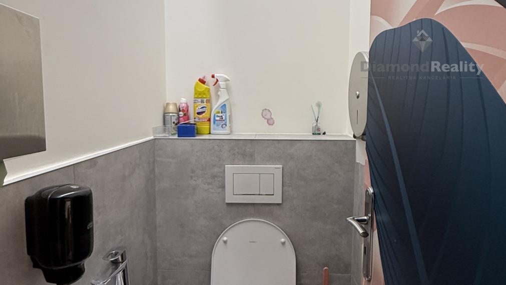 ODSTÚPENIE ZABEHNUTÉHO HAIR & BEAUTY ŠTÚDIA V CENTRE KOŠÍC
