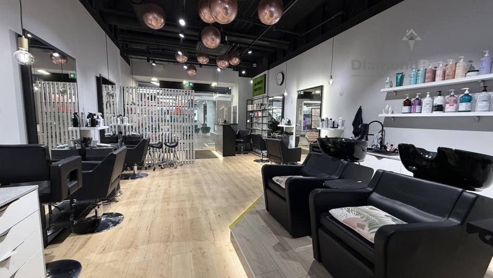 ODSTÚPENIE ZABEHNUTÉHO HAIR & BEAUTY ŠTÚDIA V CENTRE KOŠÍC