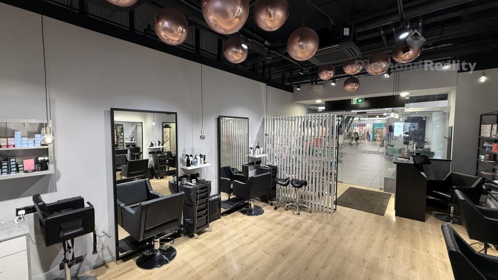 ODSTÚPENIE ZABEHNUTÉHO HAIR & BEAUTY ŠTÚDIA V CENTRE KOŠÍC