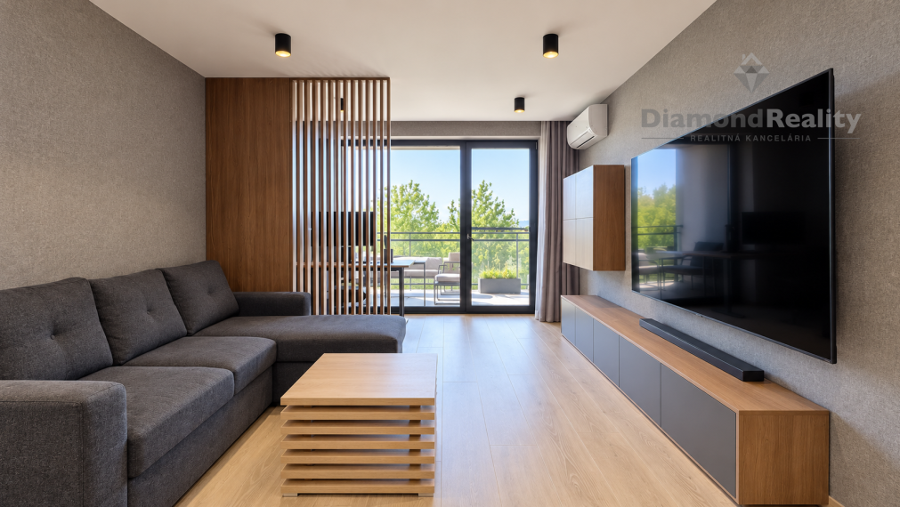 Na predaj nadštandardný 2 izbový byt ulica Jelšová, Košice - komplex Panoráma