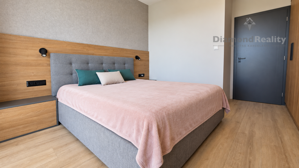 Na predaj nadštandardný 2 izbový byt ulica Jelšová, Košice - komplex Panoráma