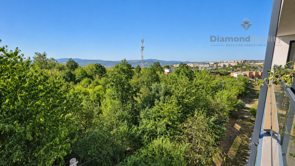 Na predaj nadštandardný 2 izbový byt ulica Jelšová, Košice - komplex Panoráma