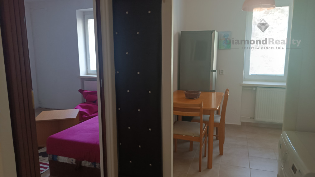 Na predaj 1-izbový byt na ulici Jesenná, Košice - Staré Mesto
