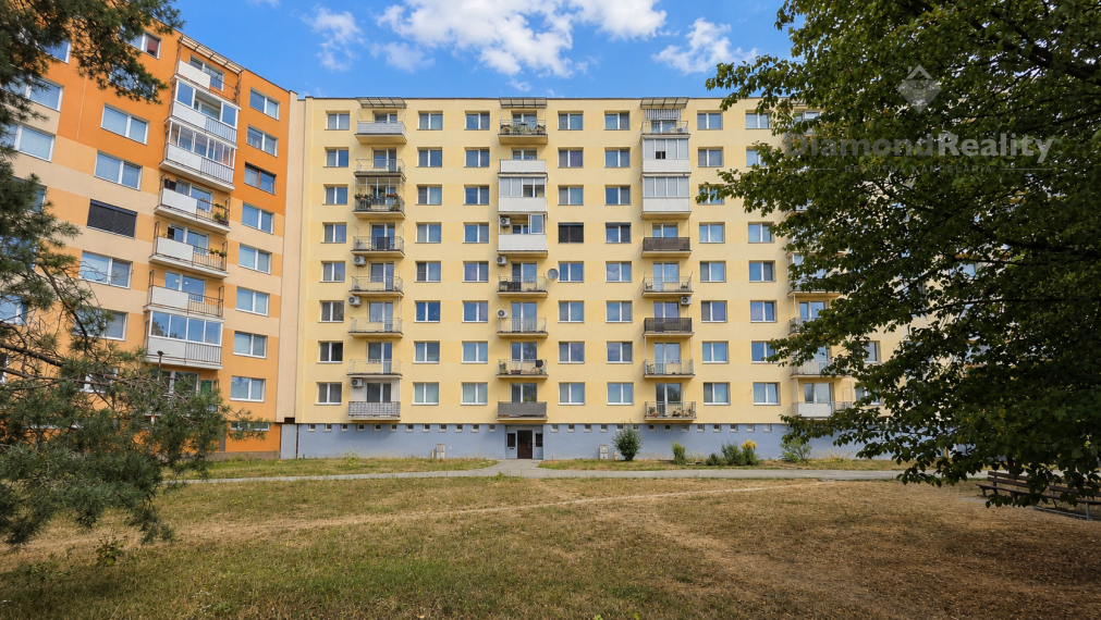 NA PREDAJ 3 IZBOVÝ BYT S BALKÓNOM PO ČIASTOČNEJ REKONŠTRUKCII, TRIEDA SNP, KOŠICE - ZÁPAD.