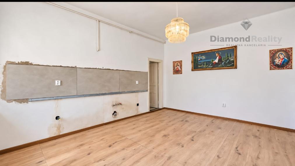 BÓDVASZILAS – DOM S POTENCIÁLOM NA 809 m² POZEMKU, LEN PÄŤ MINÚT OD TURNE