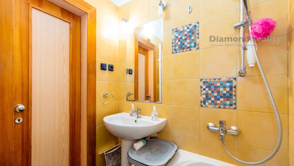TOP Na predaj 3-izbový byt Košice-SEVER, balkón, pivnica, výťah