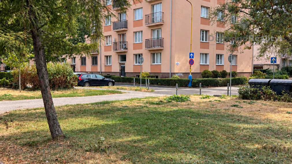 Priestranný 3 izbový byt | Obrancov mieru | Košice - Sever