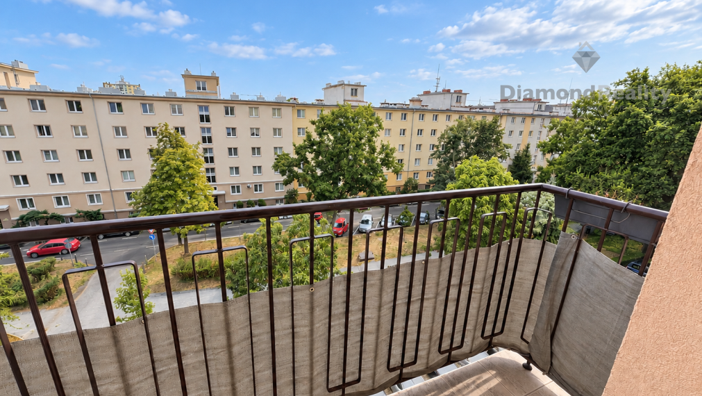 Priestranný 3 izbový byt | Obrancov mieru | Košice - Sever