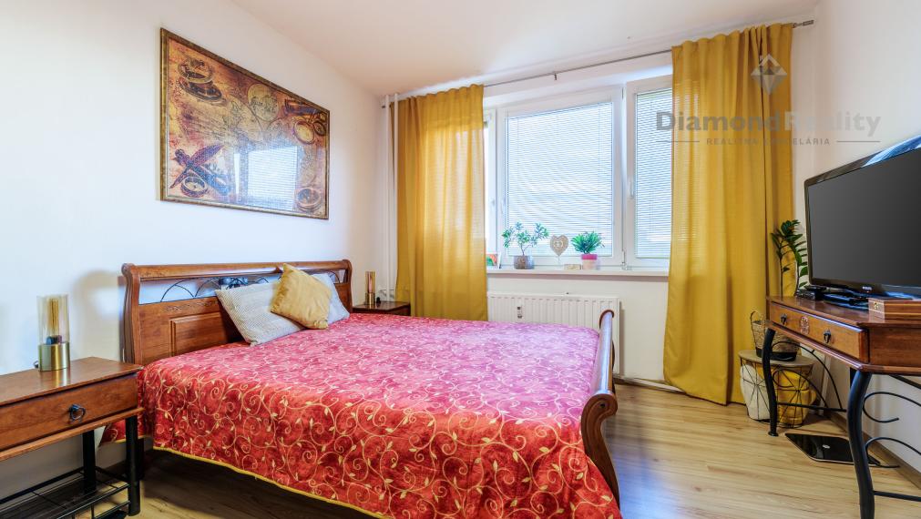 2 izbový byt (56m2) po čiastočnej rekonštrukcii, Lodžia, Jegorovovo námestie – Furča, Košice