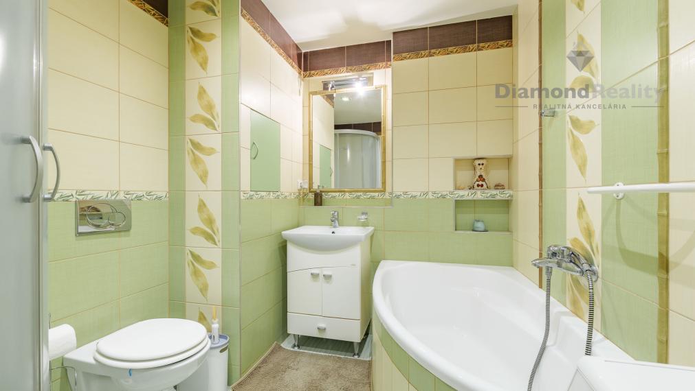 2 izbový byt (56m2) po čiastočnej rekonštrukcii, Lodžia, Jegorovovo námestie – Furča, Košice