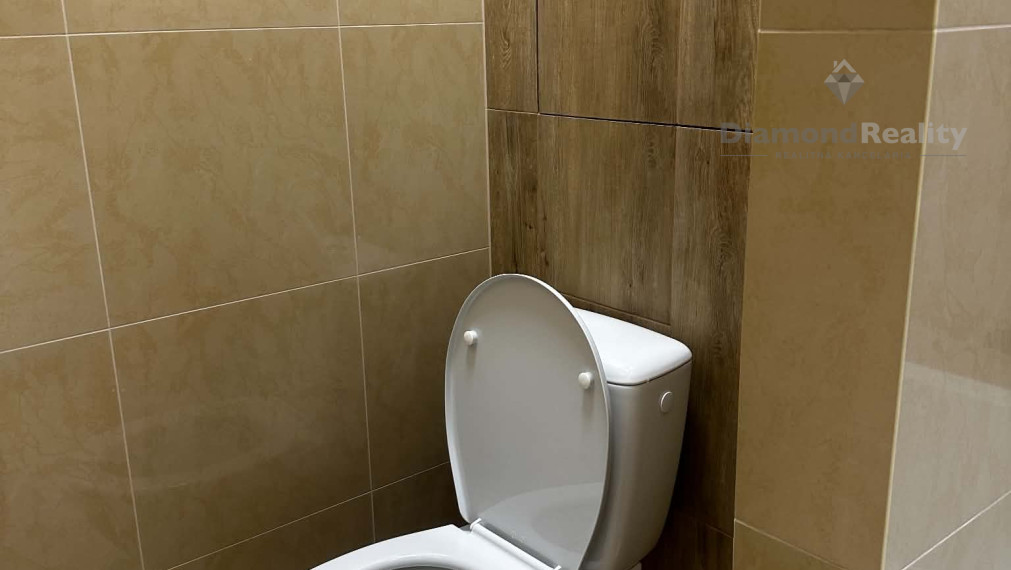 Na predaj 3 izbový byt Vráble-sídlisko Kaška