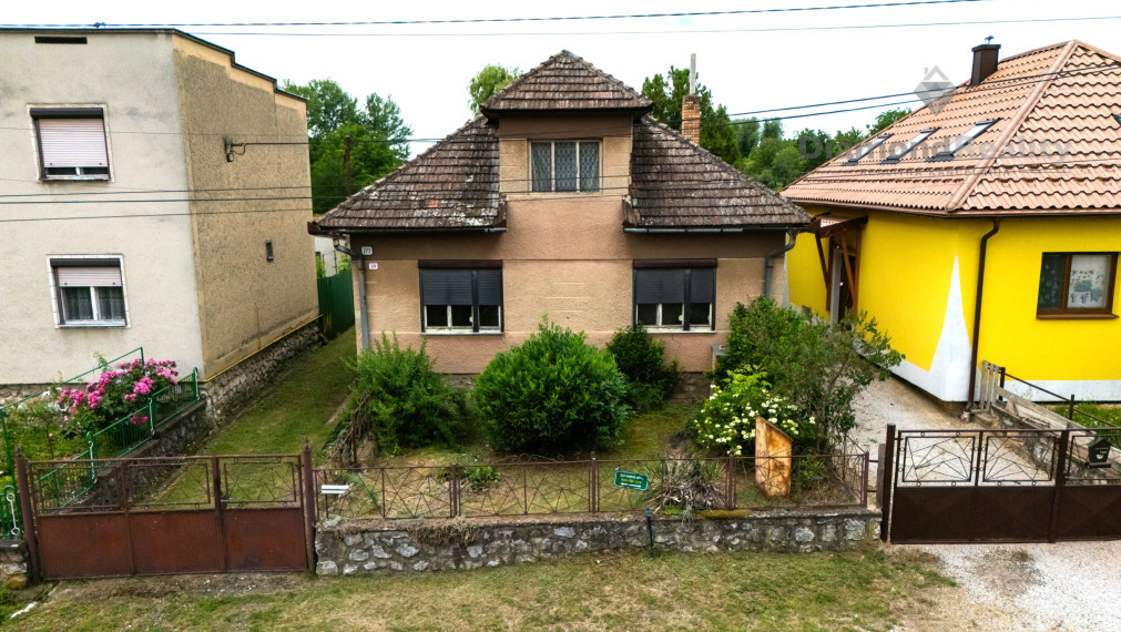 Na predaj starší rodinný dom v obci Mokrance, Košice - okolie.
