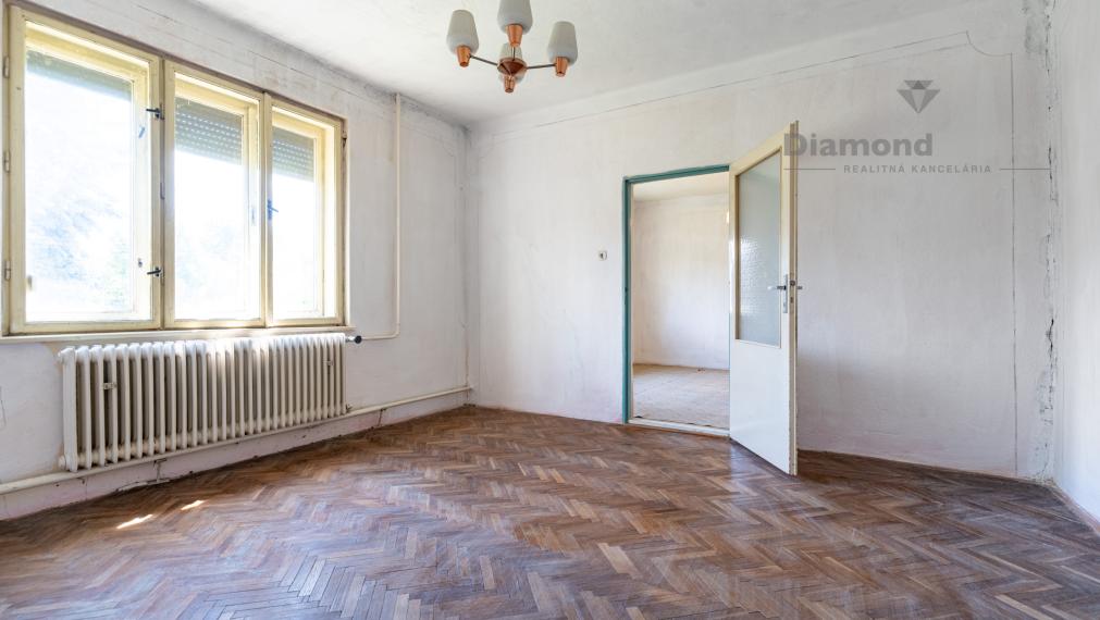 Na predaj starší rodinný dom v obci Mokrance, Košice - okolie.