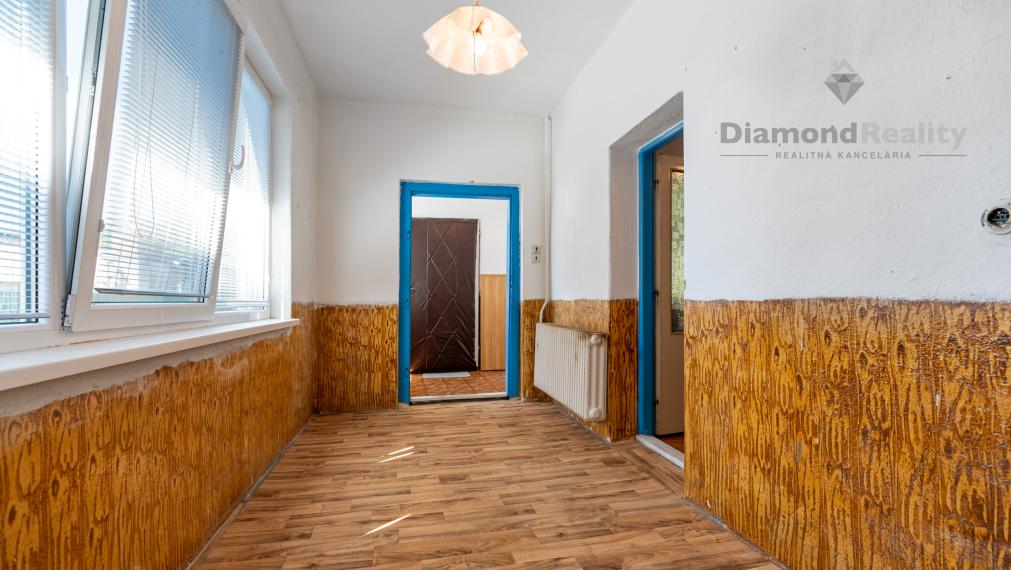 Na predaj starší rodinný dom v obci Mokrance, Košice - okolie.