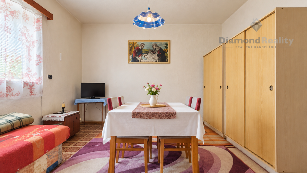 🏡 NA PREDAJ MALÝ RODINNÝ DOMČEK - BUKOVEC.