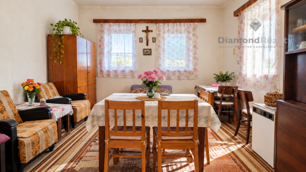 🏡 NA PREDAJ MALÝ RODINNÝ DOMČEK - BUKOVEC za 55.000 EUR!