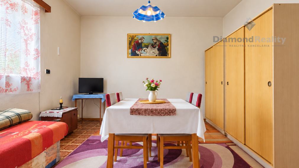 🏡 NA PREDAJ MALÝ RODINNÝ DOMČEK - BUKOVEC za 55.000 EUR!