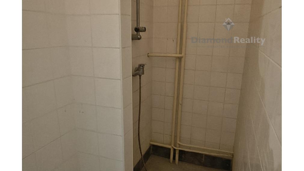 Na prenájom bezbariérový obchodný priestor v centre Nitry s parkovaním 170 m2