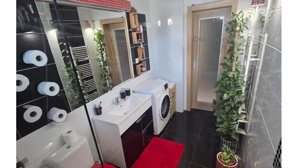 Na prenájom 1 izbový byt Vráble s luxusnou terasou