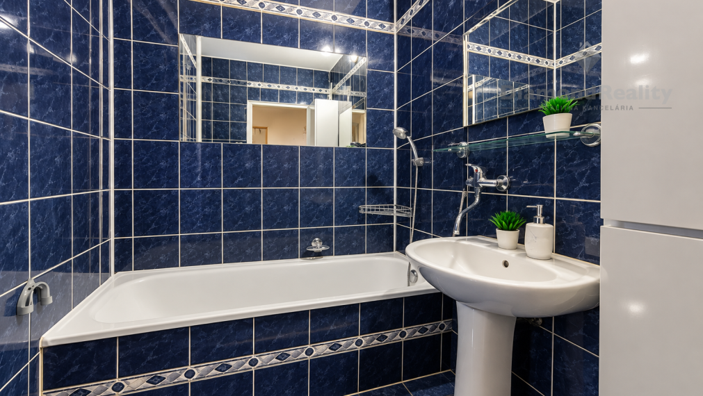 Prenájom 3-izb. byt/ Klimatizácia/ Balkón – Štítova / Košice