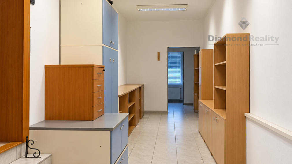 PRENÁJOM Kancelárske priestory / Magnezitárska / Košice