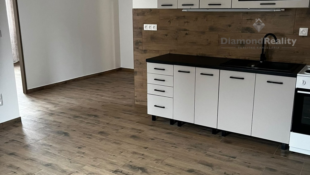 Na prenájom 3 izbový byt Slepčany pre pracujúce rodiny