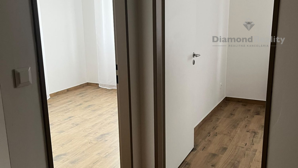 Na prenájom 3 izbový byt Slepčany pre pracujúce rodiny