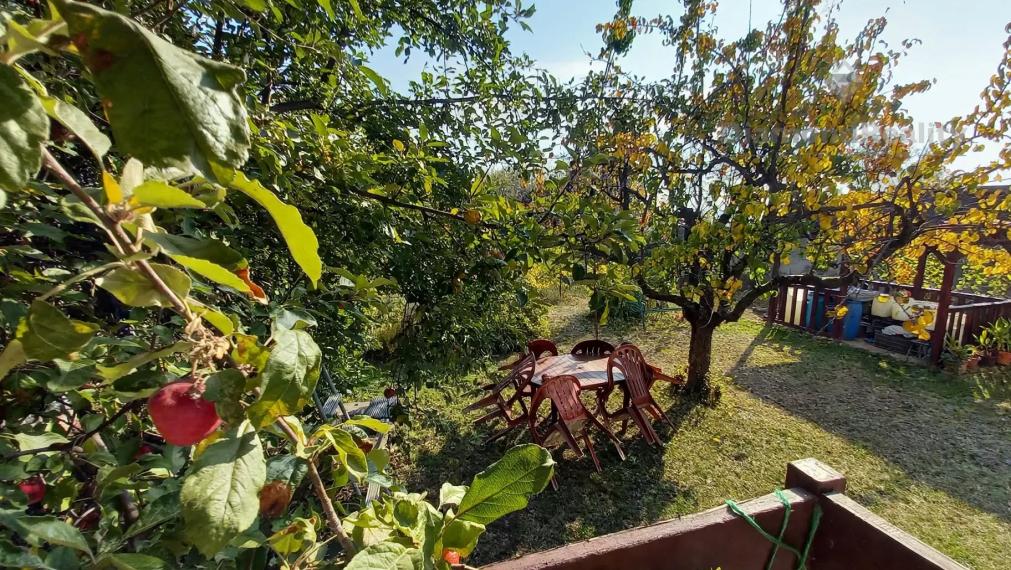 6-IZBOVÝ STARŠÍ RODINNÝ DOM S KRÁSNOU ZÁHRADOU – FORRÓ