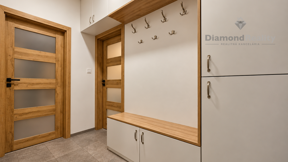🏡 MODERNÉ BÝVANIE V NOVOSTAVBE / 2-IZBOVÝ APARTMÁN S BALKÓNOM