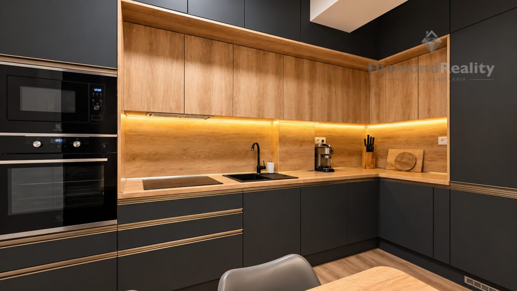 🏡 MODERNÉ BÝVANIE V NOVOSTAVBE / 2-IZBOVÝ APARTMÁN S BALKÓNOM