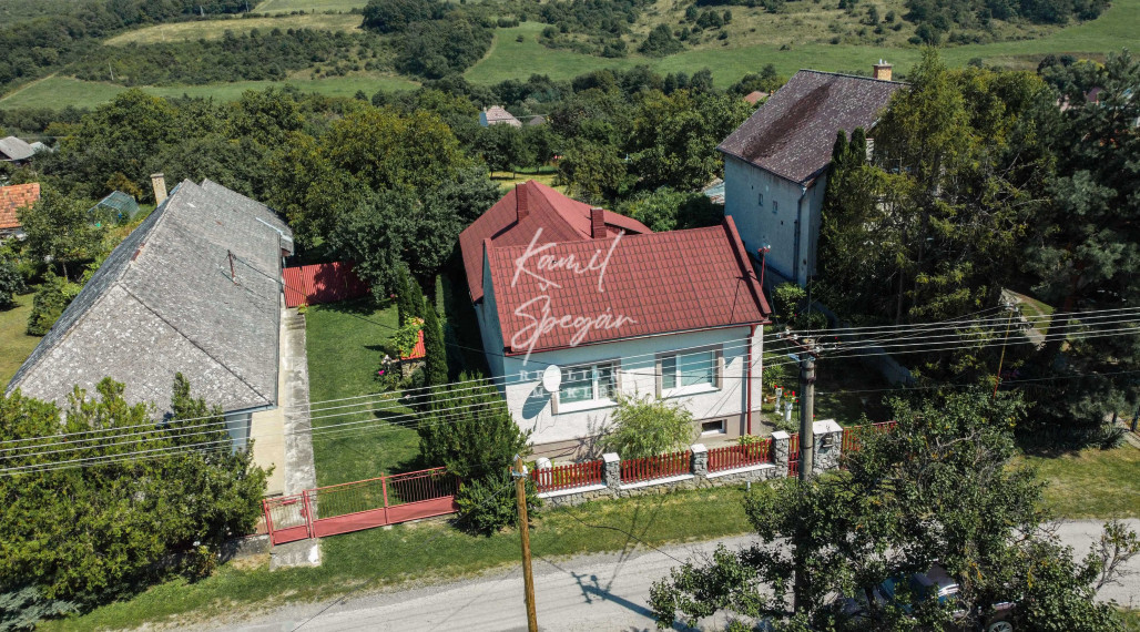 Ponúkam na predaj útulný rodinný dom v Slanskom Novom Meste