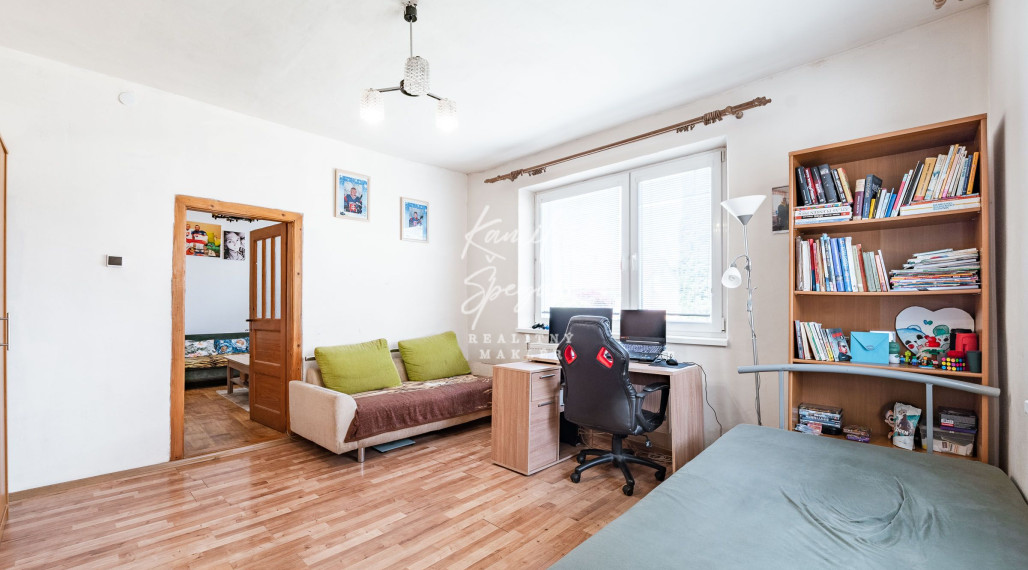 Ponúka na predaj RD Valaliky