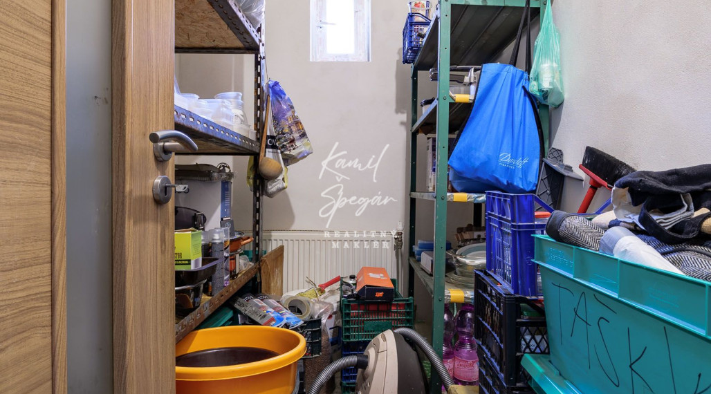 Ponúka na predaj RD Valaliky