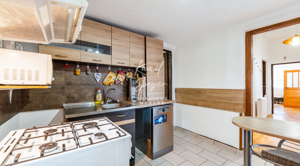 Ponúka na predaj RD Valaliky