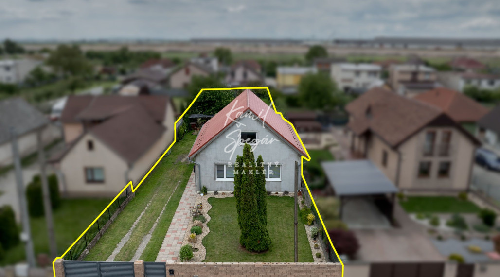 Ponúka na predaj RD Valaliky