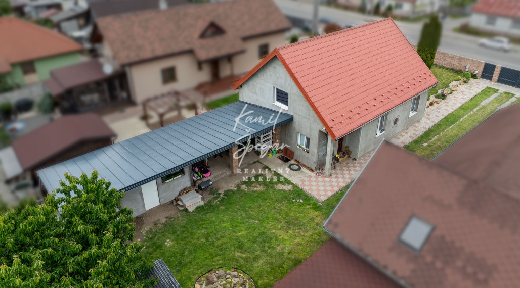 Ponúka na predaj RD Valaliky