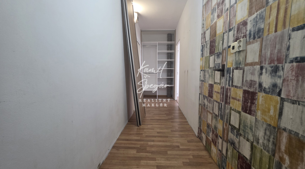 Ponúkam na predaj 1,5 izbový  byt Jaltská, Dargovských hrdinov