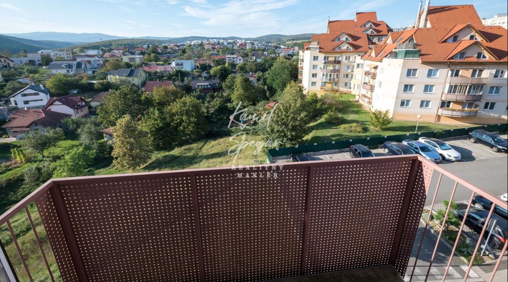 Na predaj moderný 3 izbový byt , Sídlisko KVP, Na ulici Grunte 3