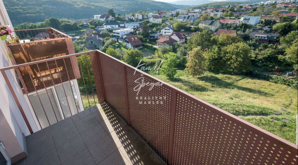 Na predaj moderný 3 izbový byt , Sídlisko KVP, Na ulici Grunte 3