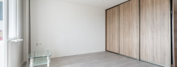 NA PREDAJ 1 IZBOVÝ BYT S LODŽIOU, HAVANSKÁ ULICA