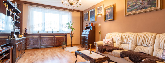 NA PREDAJ 4 IZBOVÝ BYT (79m2 + LOGGIA) S VÝNIMOČNÝM DIZAJNOM | ČÍNSKA UL., SÍDLISKO - ŤAHANOVCE