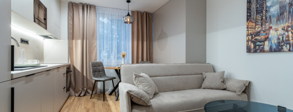 NA PREDAJ ZARIADENÝ 1,5 IZBOVÝ BYT PO NOVEJ REKONŠTRUKCIÍ