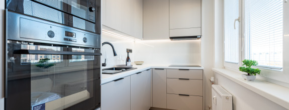 NA PREDAJ PEKNÝ A ZREKONŠTRUOVANÝ 3-IZBOVÝ BYT NA ULICI VÝSTAVBY, KOŠICE - ZÁPAD.